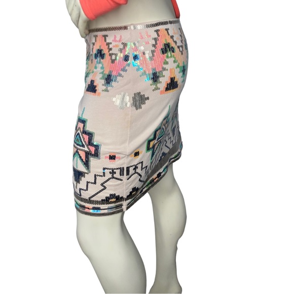 EXPRESS Cream & Multicolor Sequin Tribal Aztec Mini Skirt, M - Picture 5 of 6